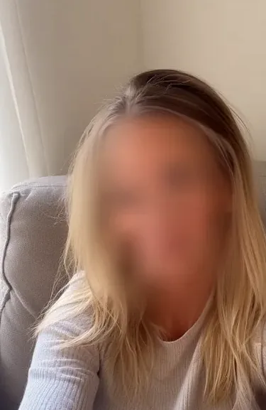 Charlotte, 36