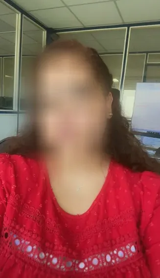 Ellen, 40