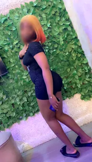 Ellinor, 25