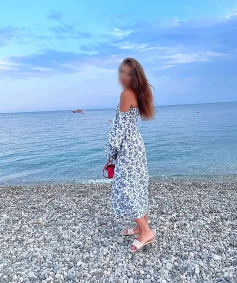 Fatima, 39