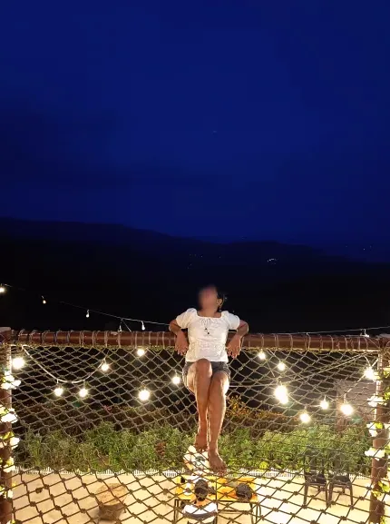 Linda, 28