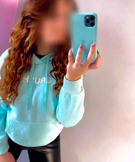 Molly, 31