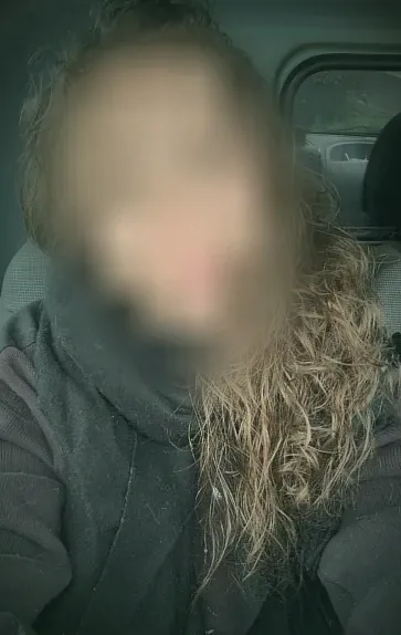 Nora, 24