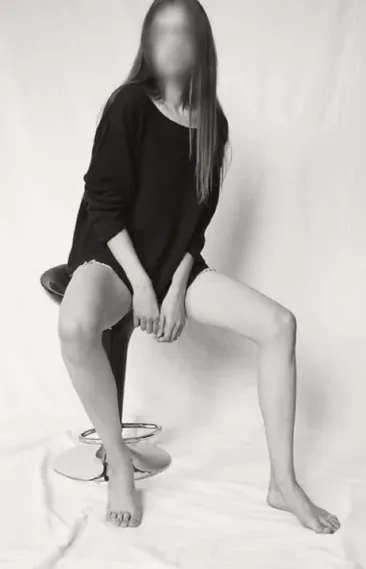 Nora, 28