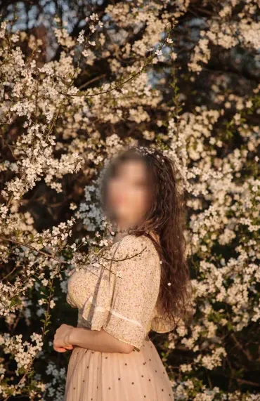Sara, 35