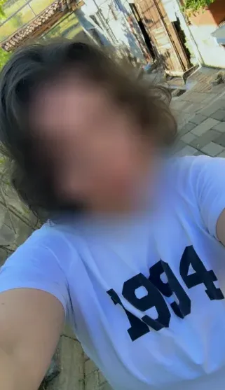 Therese, 32